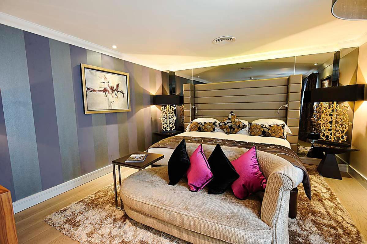 Grosvenor Pulford Hotel & Spa Экстерьер фото