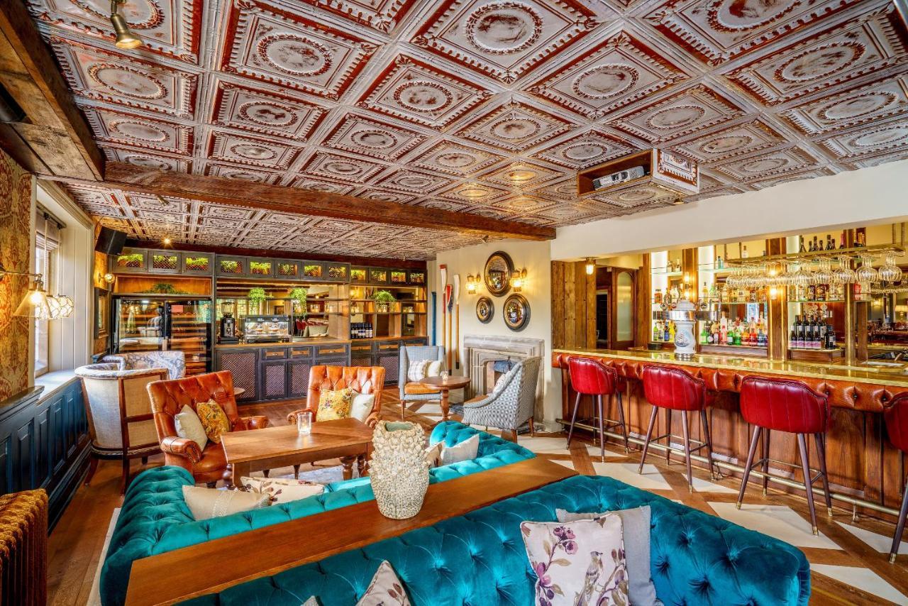 Grosvenor Pulford Hotel & Spa Экстерьер фото