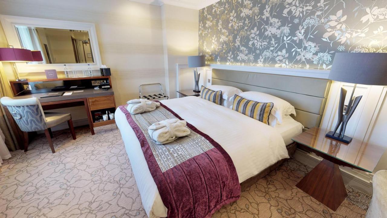 Grosvenor Pulford Hotel & Spa Экстерьер фото