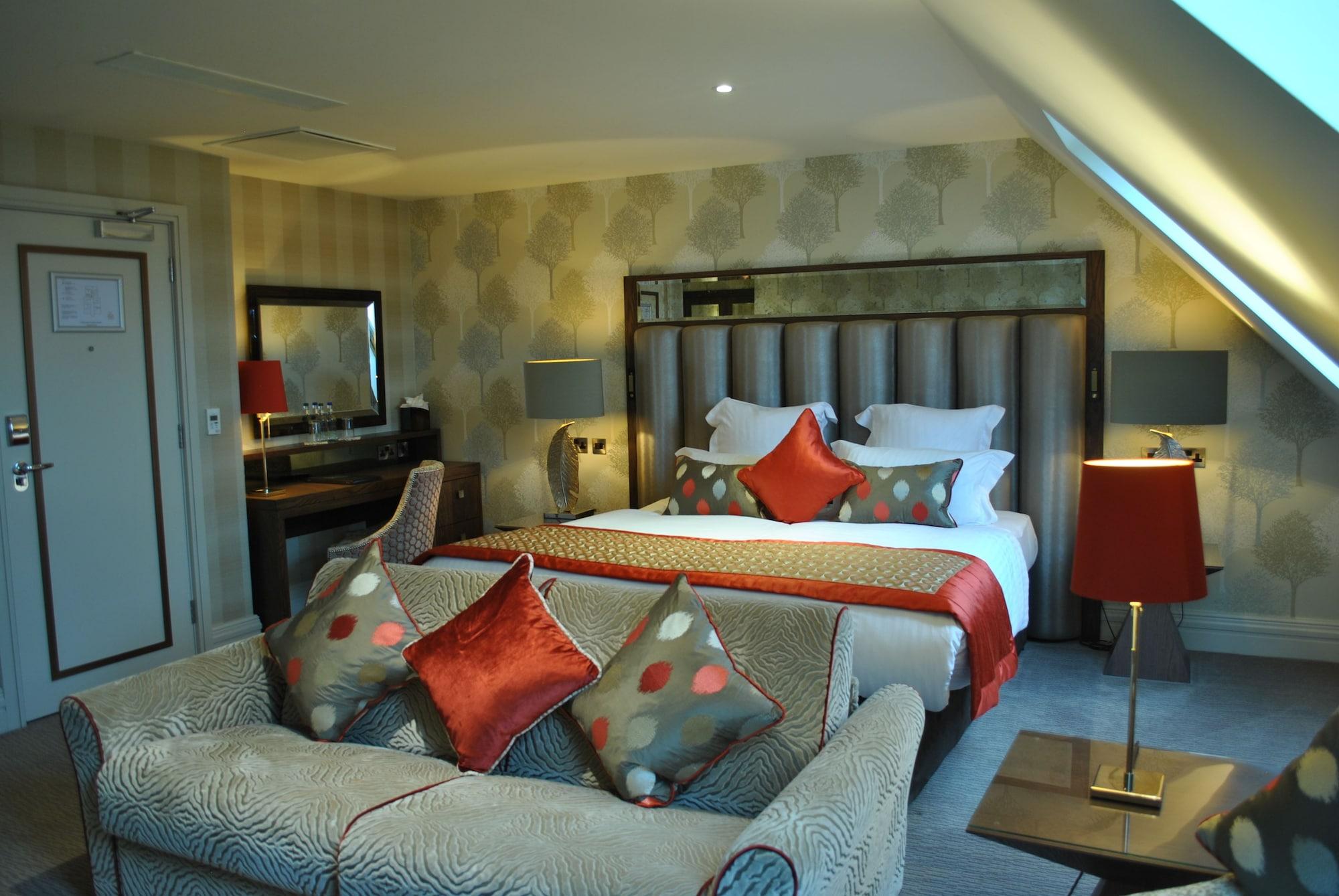 Grosvenor Pulford Hotel & Spa Экстерьер фото