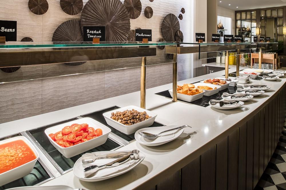 Grosvenor Pulford Hotel & Spa Экстерьер фото