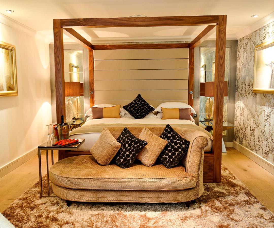 Grosvenor Pulford Hotel & Spa Экстерьер фото