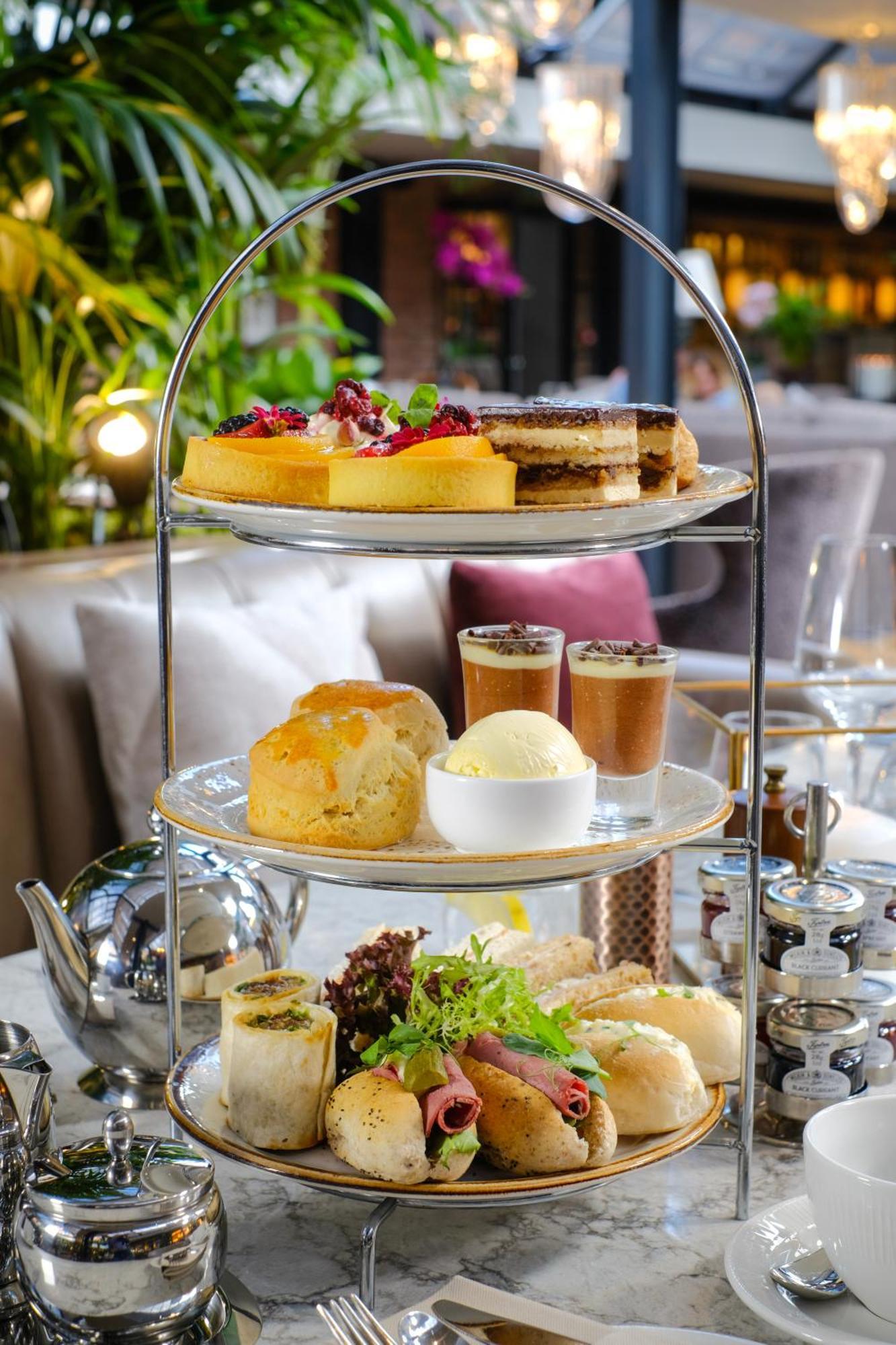 Grosvenor Pulford Hotel & Spa Экстерьер фото