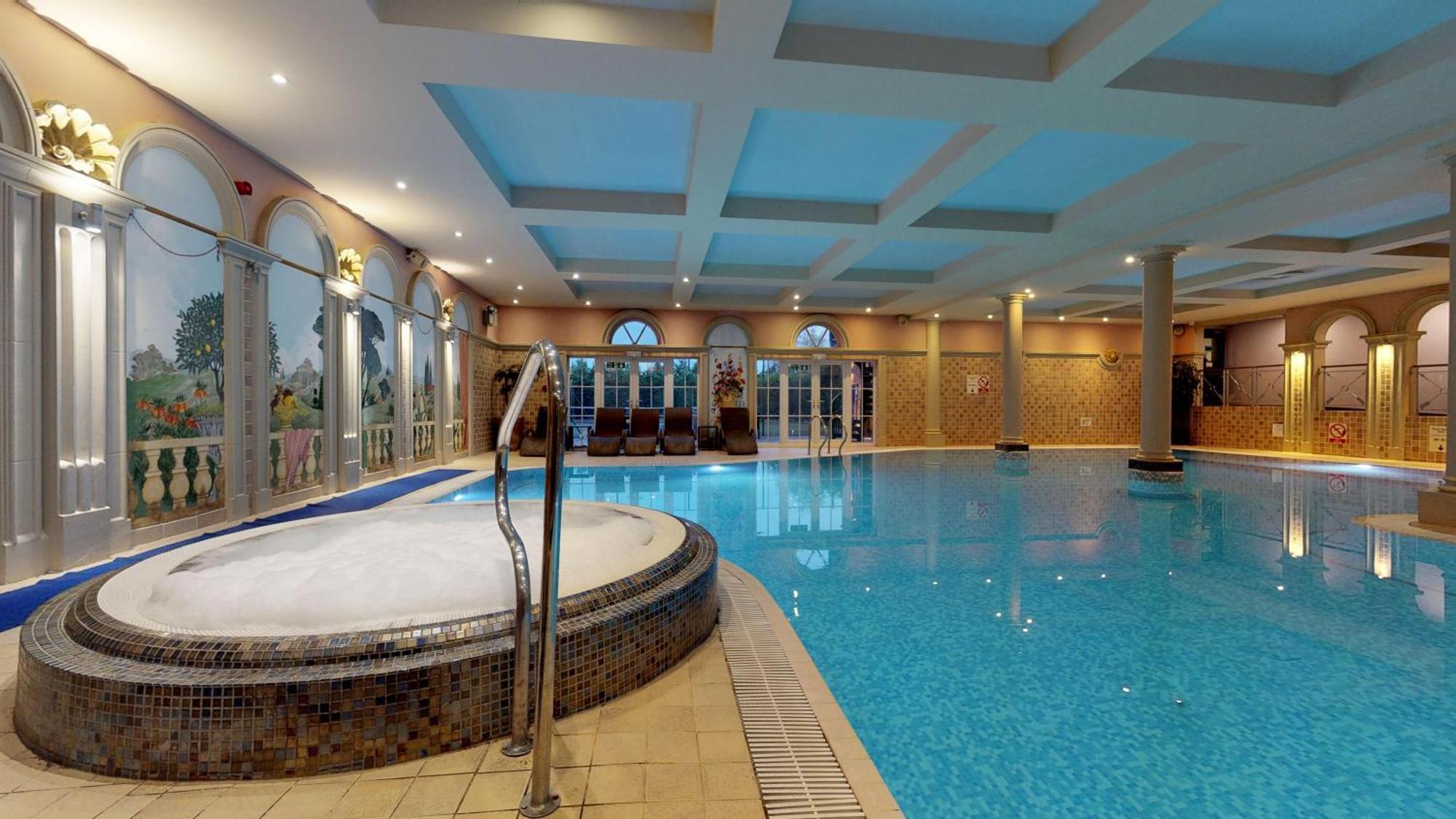Grosvenor Pulford Hotel & Spa Экстерьер фото